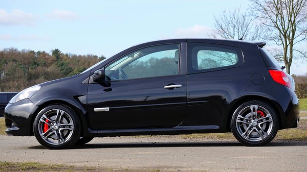 Is It Worth Installing a Quick Steering Rack on a Classic Alfa Romeo Spider for Better Handling?